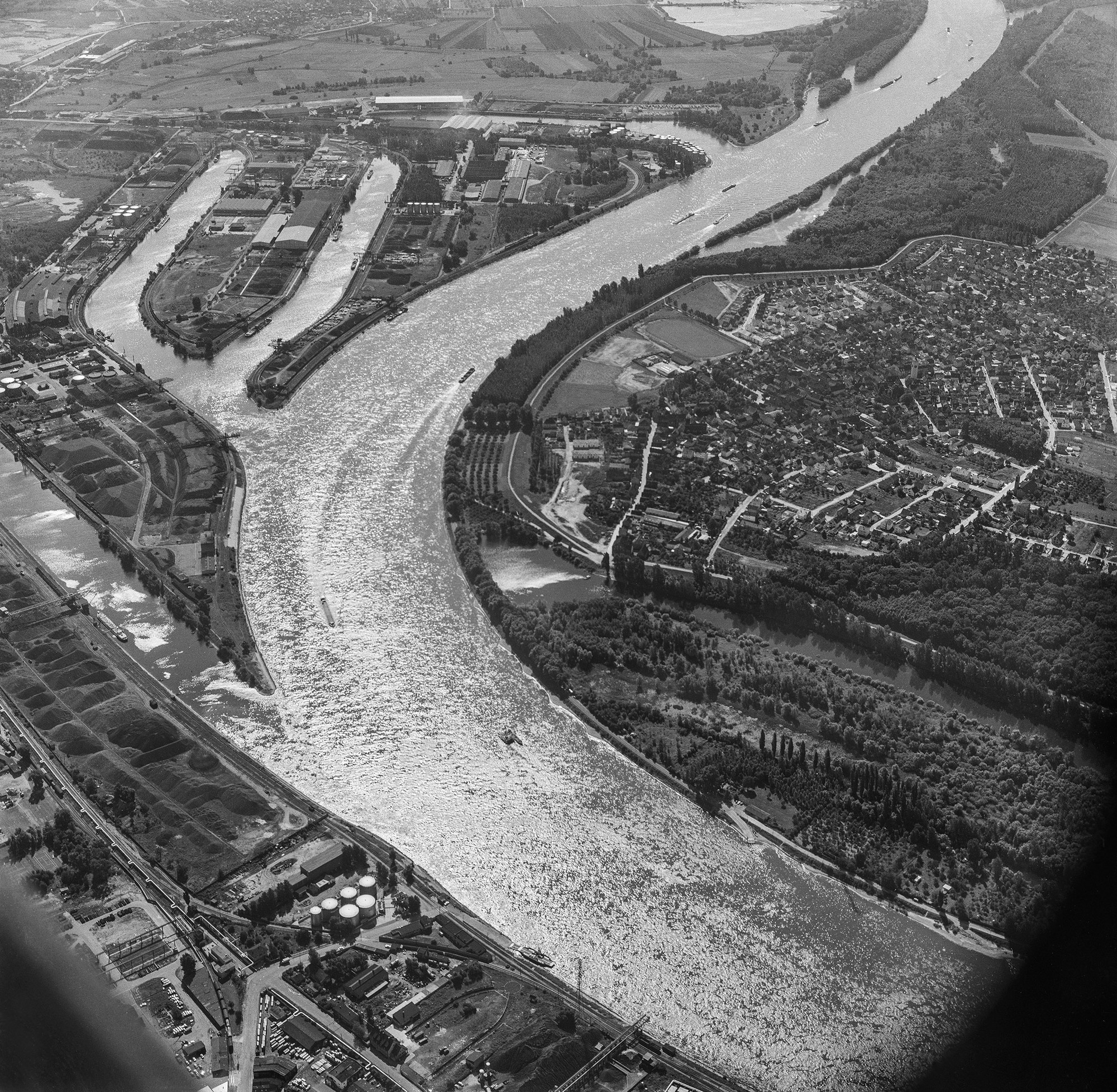 Altrip, Rheinschleife