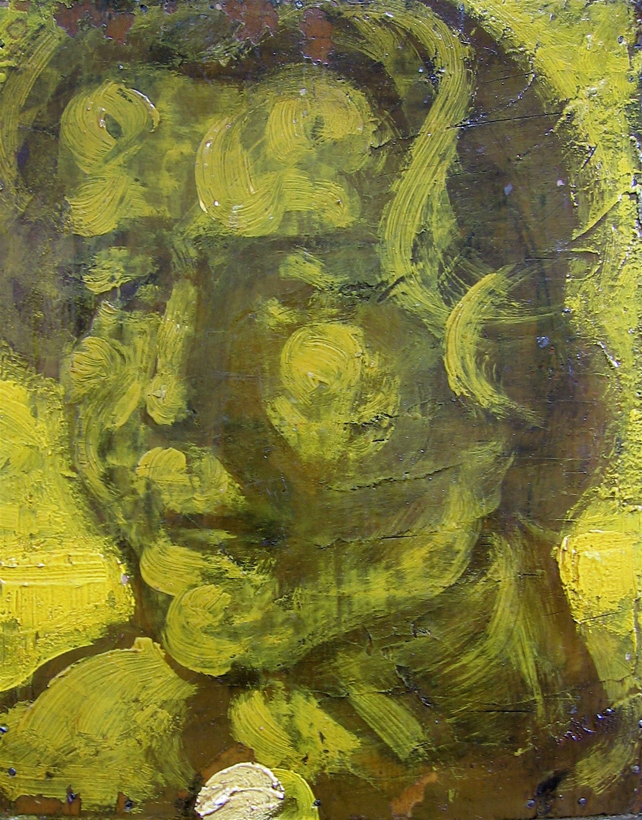 Frauenkopf, in Gelb und Braun, mit weißer Brosche (Johanna)